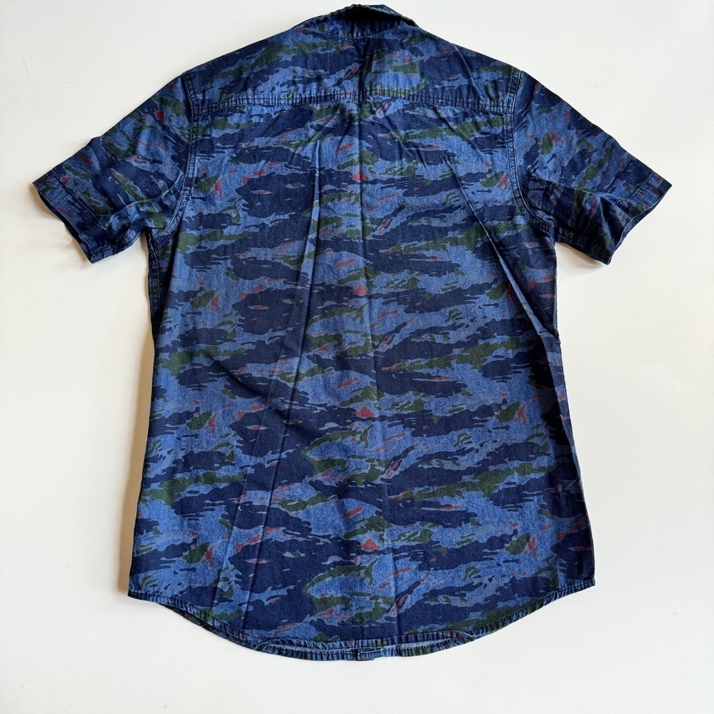 American Rag - Button Down Short Sleeve Camo Shirt in Blue - Picture 2 of 4